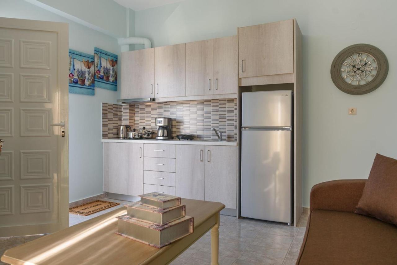 Spyros Apartments With Pool Kalamaki  Exterior foto